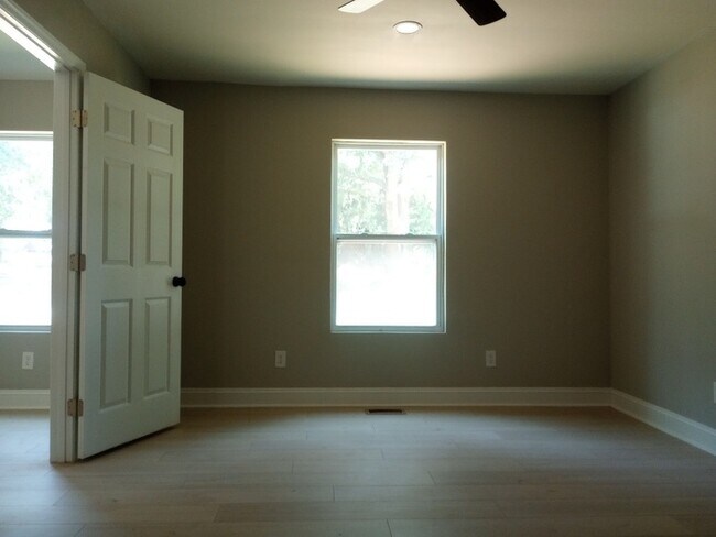 326 Sherman Dr