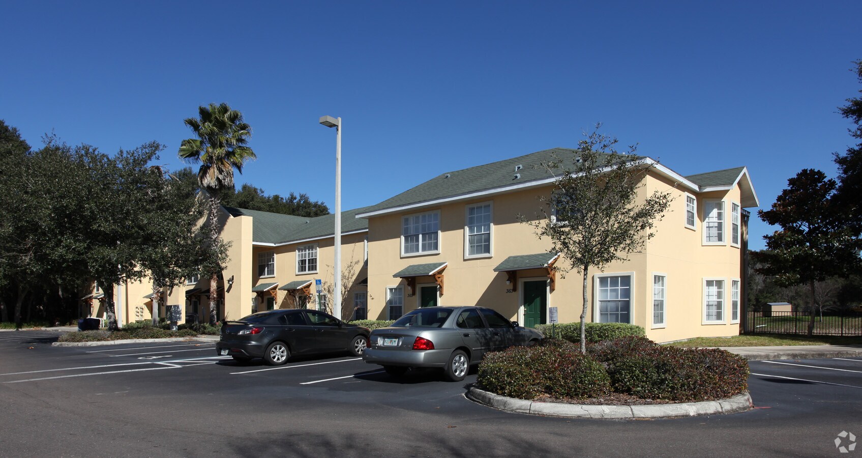 Photo - Plaza Royale Apartments