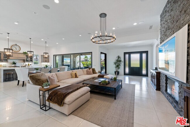 55140 Spring Creek Ct