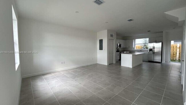 Photo - 1126 NW 2nd Ter