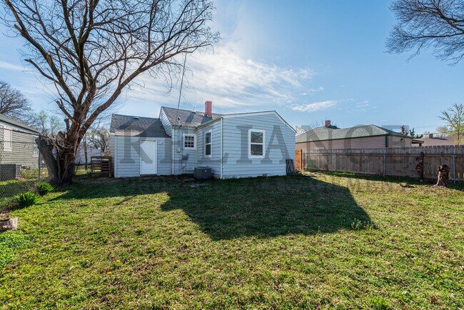 Photo - 1017 N Pershing St