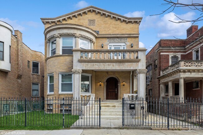 Building Photo - 5353 S Michigan Ave Rental