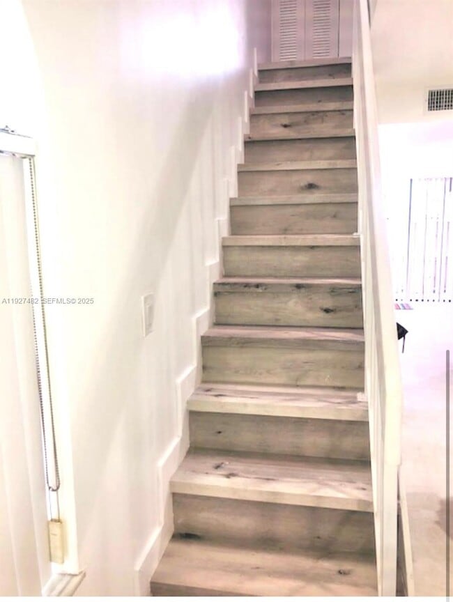 Photo - 920 SW 7th Ave