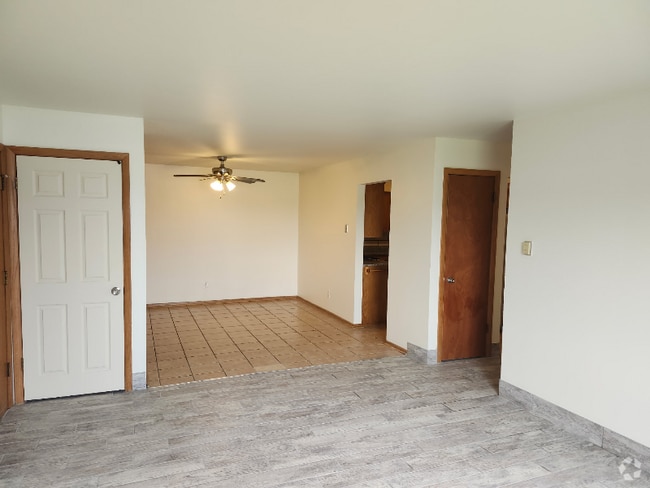 Building Photo - 4824 N 104th St Rental
