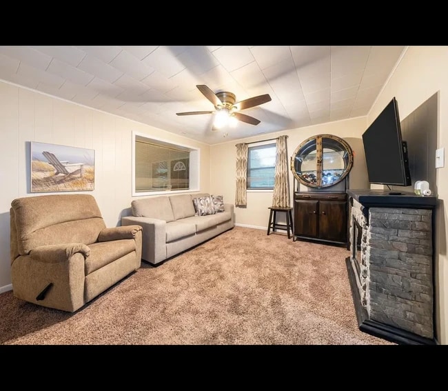 Photo - 234 N Hamilton St