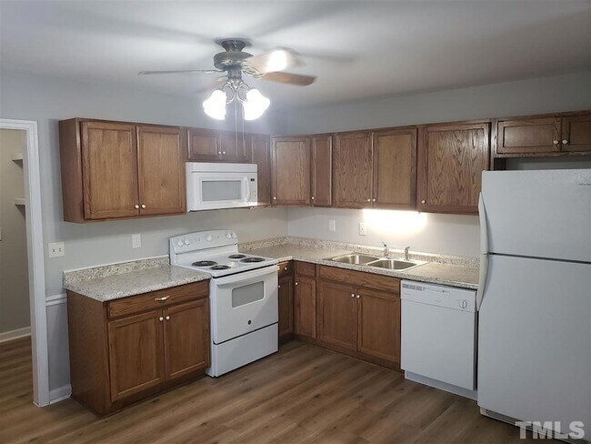 Photo - 7708 Longstreet Dr