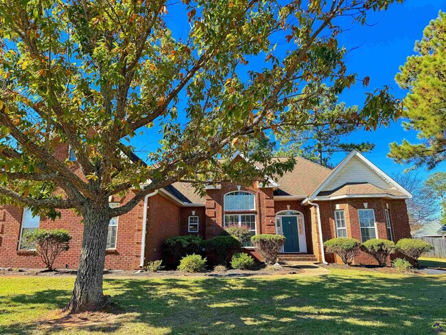 Photo - 701 Victoria Cir