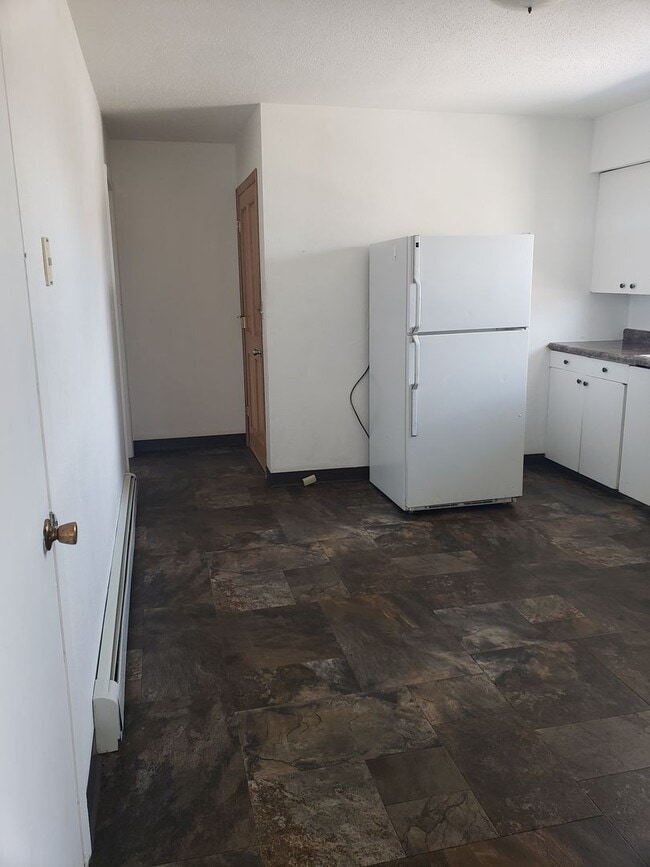 Photo - 810 10th St NE Unit 4