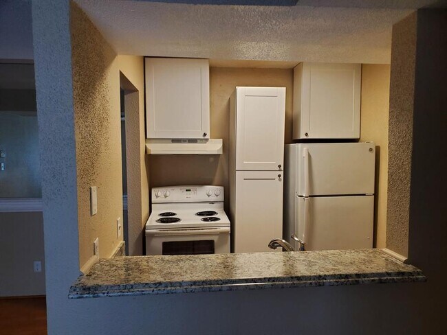 Photo - 770 Memorial Mews St Apartment Unit B