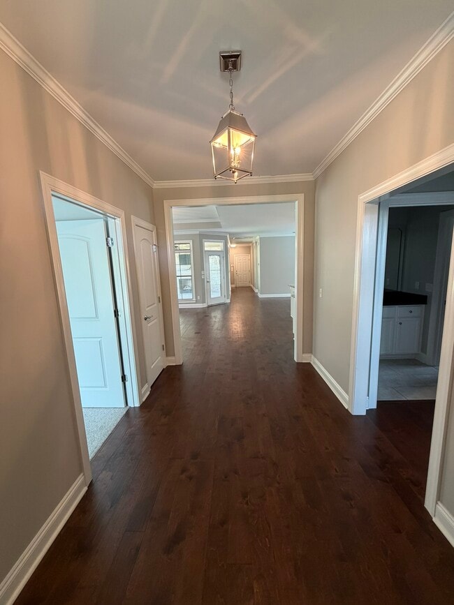 Photo - 201 Kelso Ln
