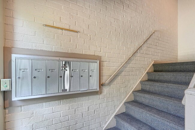 Photo - 14 Mountbatten Ct