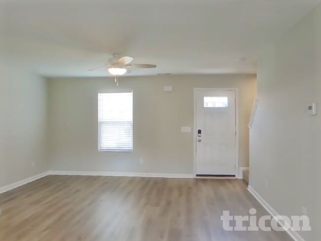 Photo - 2512 Solomon Ln