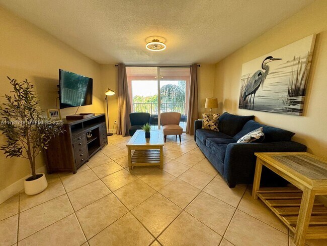 Photo - 19501 E Country Club Dr Unit 9503