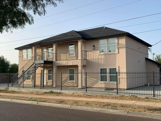 Photo - 3301 S Louisiana Ave Unit Apt 4
