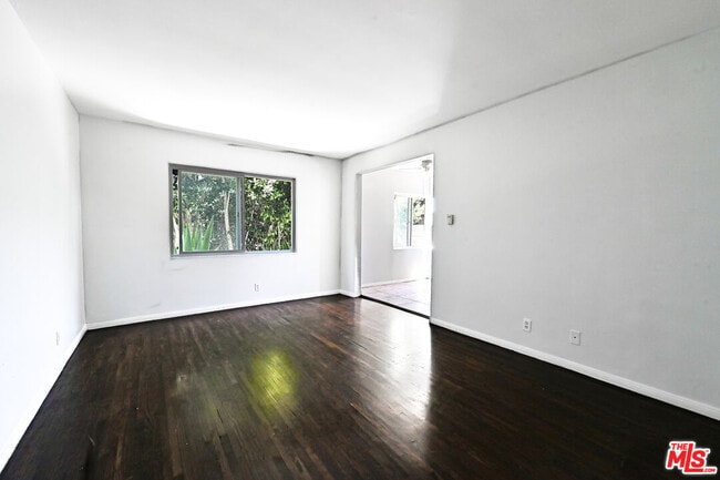 Photo - 5533 W Jefferson Blvd Condo Unit 1