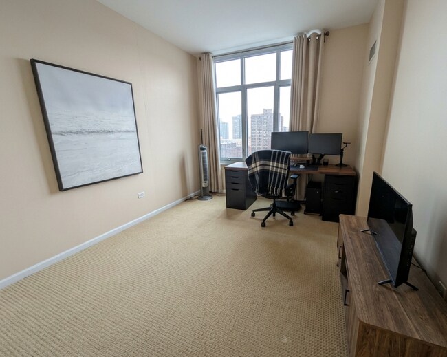 Photo - 1133 W Granville Ave Unit 17