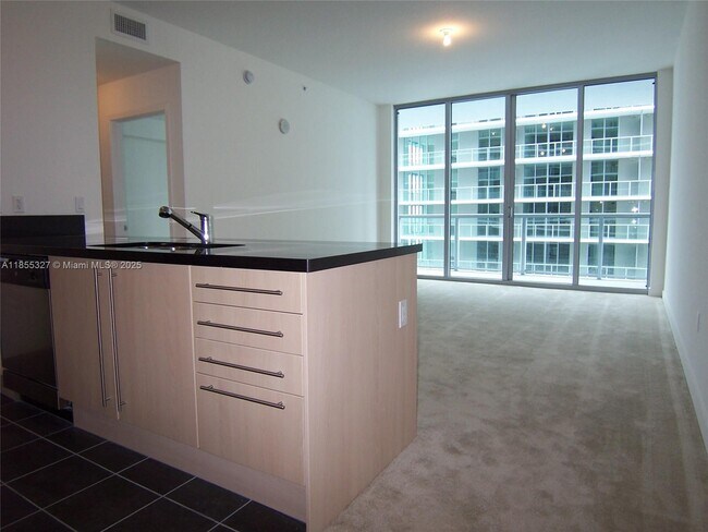 Photo - 1111 SW 1st Ave Unidad 3415-N
