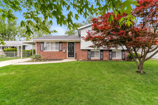 Building Photo - 5218 Hacket Dr