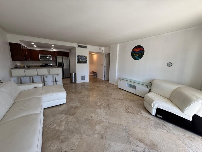 Photo - 2900 NE 30th St Unit 3F