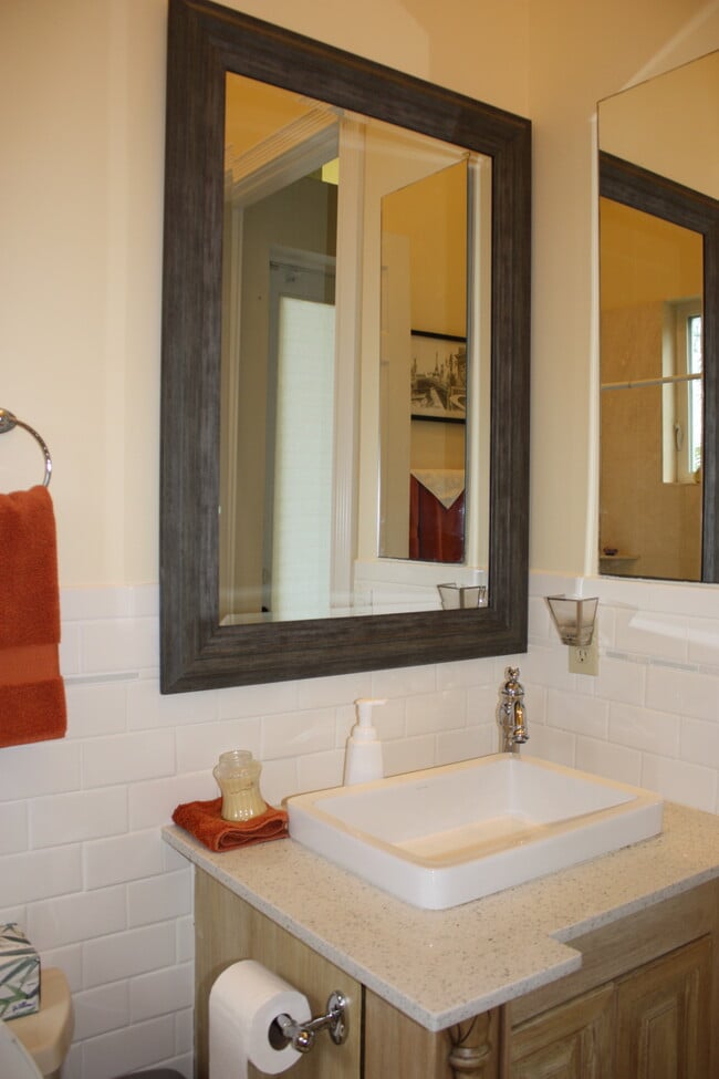 Photo - 5862 Homeland Rd