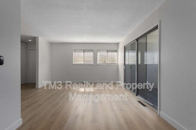 Photo - 8423 Kessler St