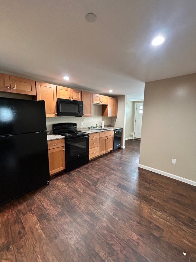 Photo - 9 Main St Unit 3