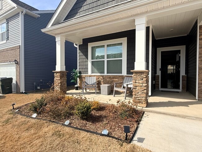 Photo - 932 Greyford Ln