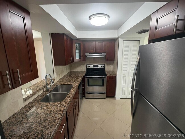 7380 NW 18th St Unit 204