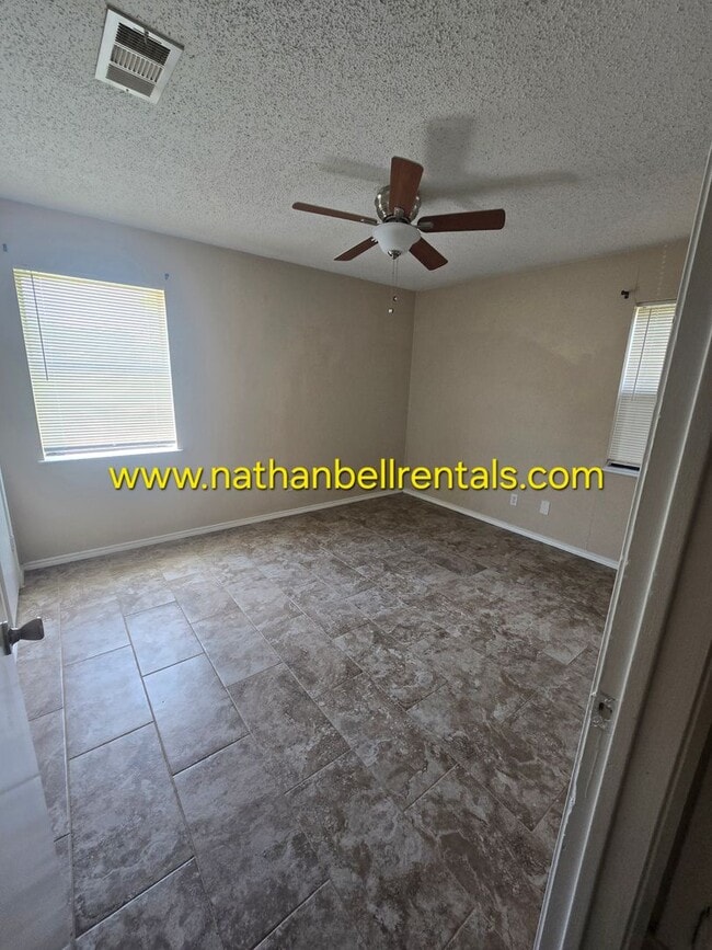 Photo - 1665-1679 Ballard Unit 1679