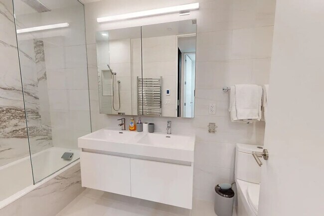 Photo - 132 W 26th St Unit ID1316453P