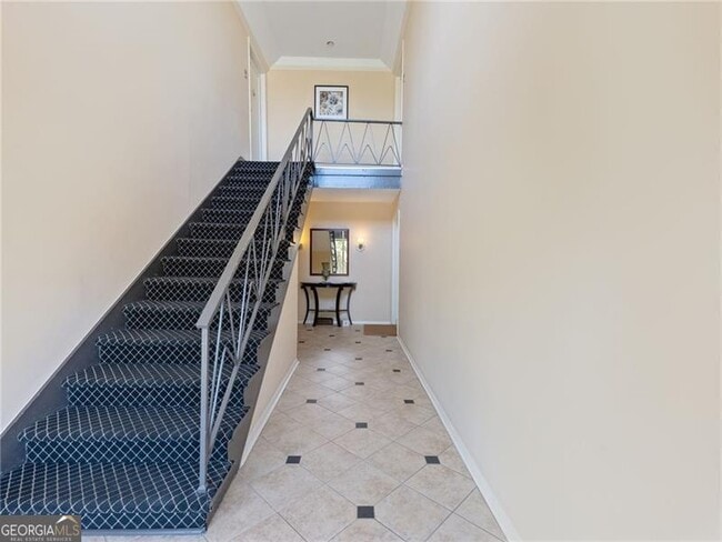 Photo - 115 Biscayne Dr NW