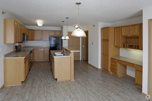 Interior Photo - Woodstone & Cutters Grove Apartments