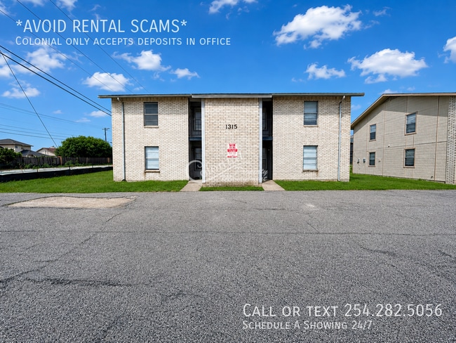 Building Photo - 1315 Quail Cir Unit D