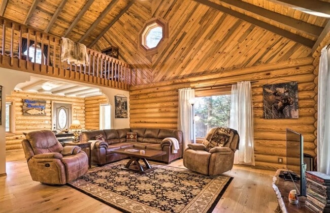 Photo - SEASONAL 4bd 2ba log home