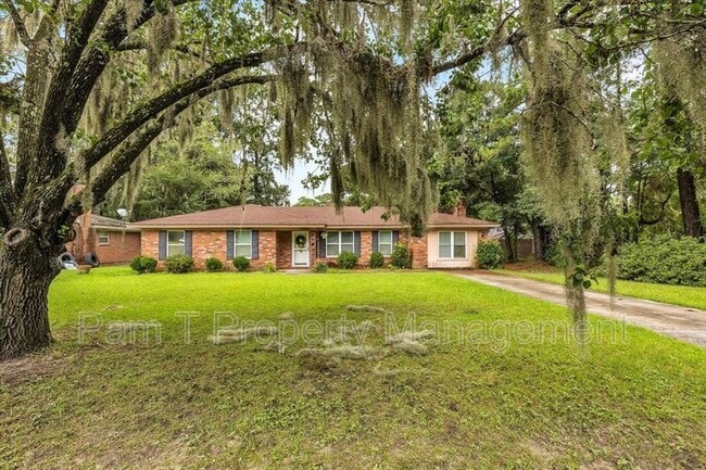 Building Photo - 606 Highland Dr Rental