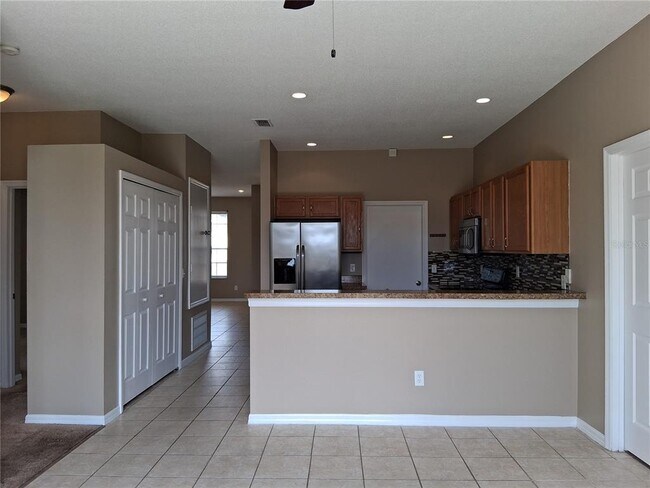 Photo - 325 Piano Ln