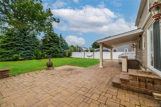 Photo - 3883 Franklin Ave