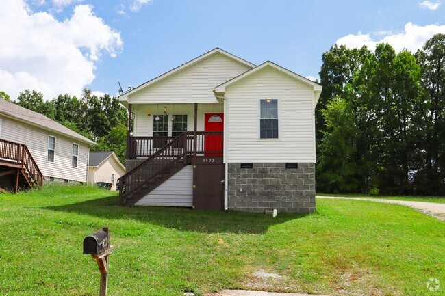 Building Photo - Charming 4 bedroom, 2 bathroom home in Gre...