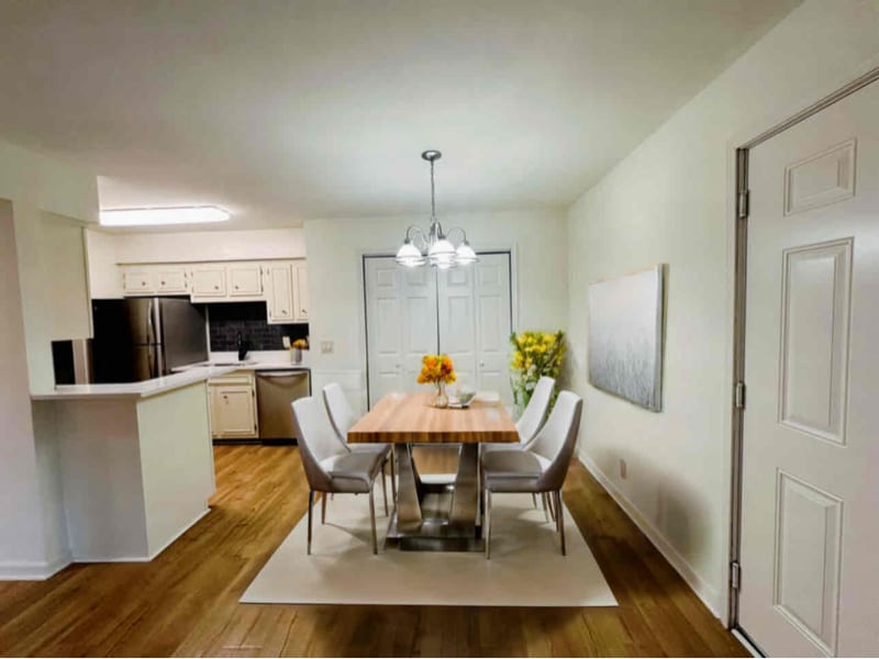Photo - 2905 Burch Ave Unidad 8