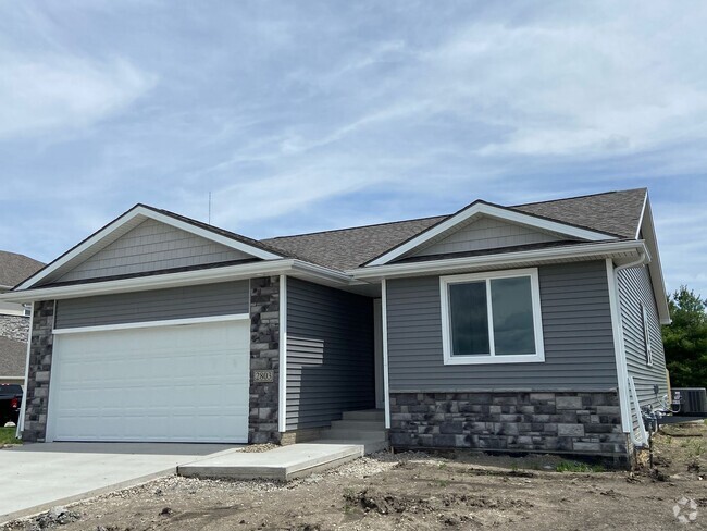 Building Photo - Luxury New Construction Home with Attached...