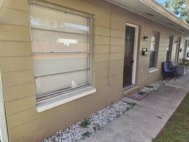 Photo - 2322 W St John St Unit B