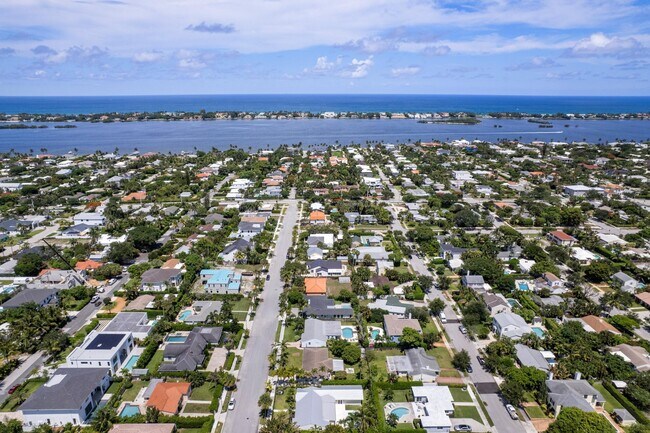 Photo - 360 Palmetto St
