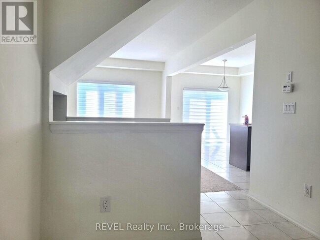 Photo - 171 Bur Oak Dr