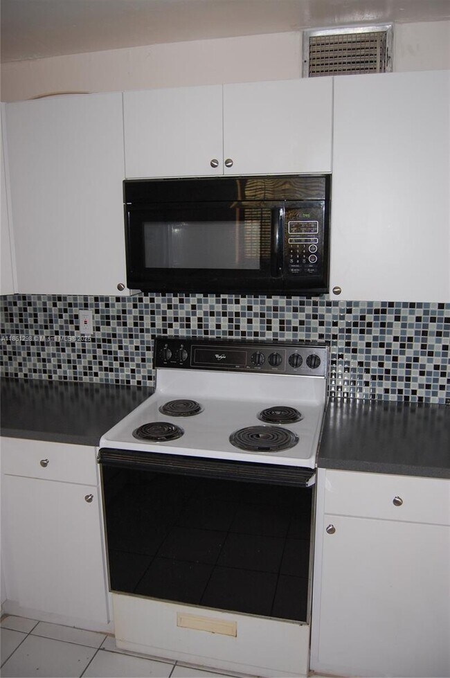 Photo - 1334 Collins Ave Unidad 203
