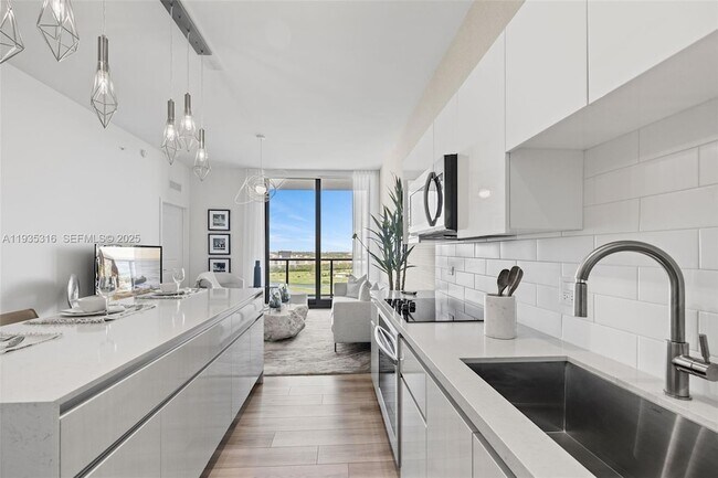 Photo - 101 Diplomat Pkwy Unit 1605