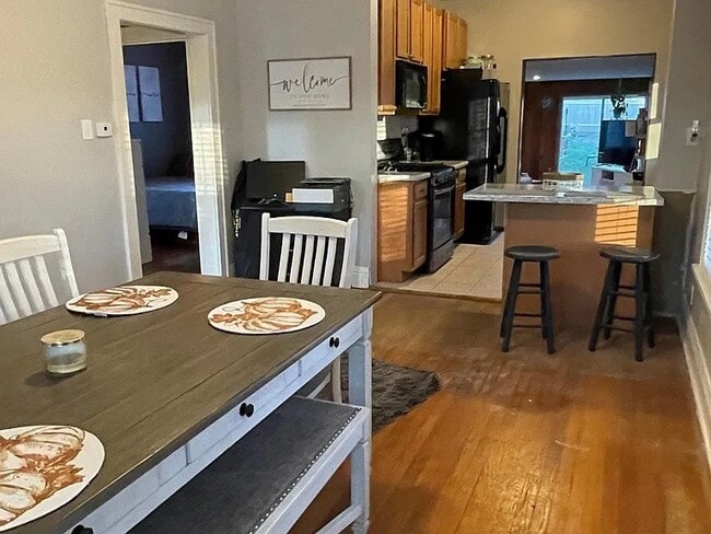 Photo - 926 N 12th St