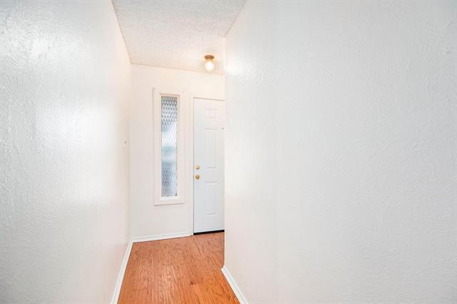 Photo - 6817 W Cleburne Rd