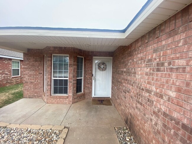 Photo - Southwest Lubbock Gem:6553 89th Street
