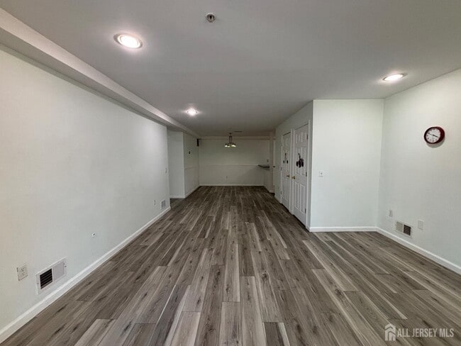 Photo - 116 Chariot Ct