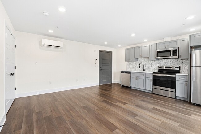 Photo - 7620 Ridge Ave
